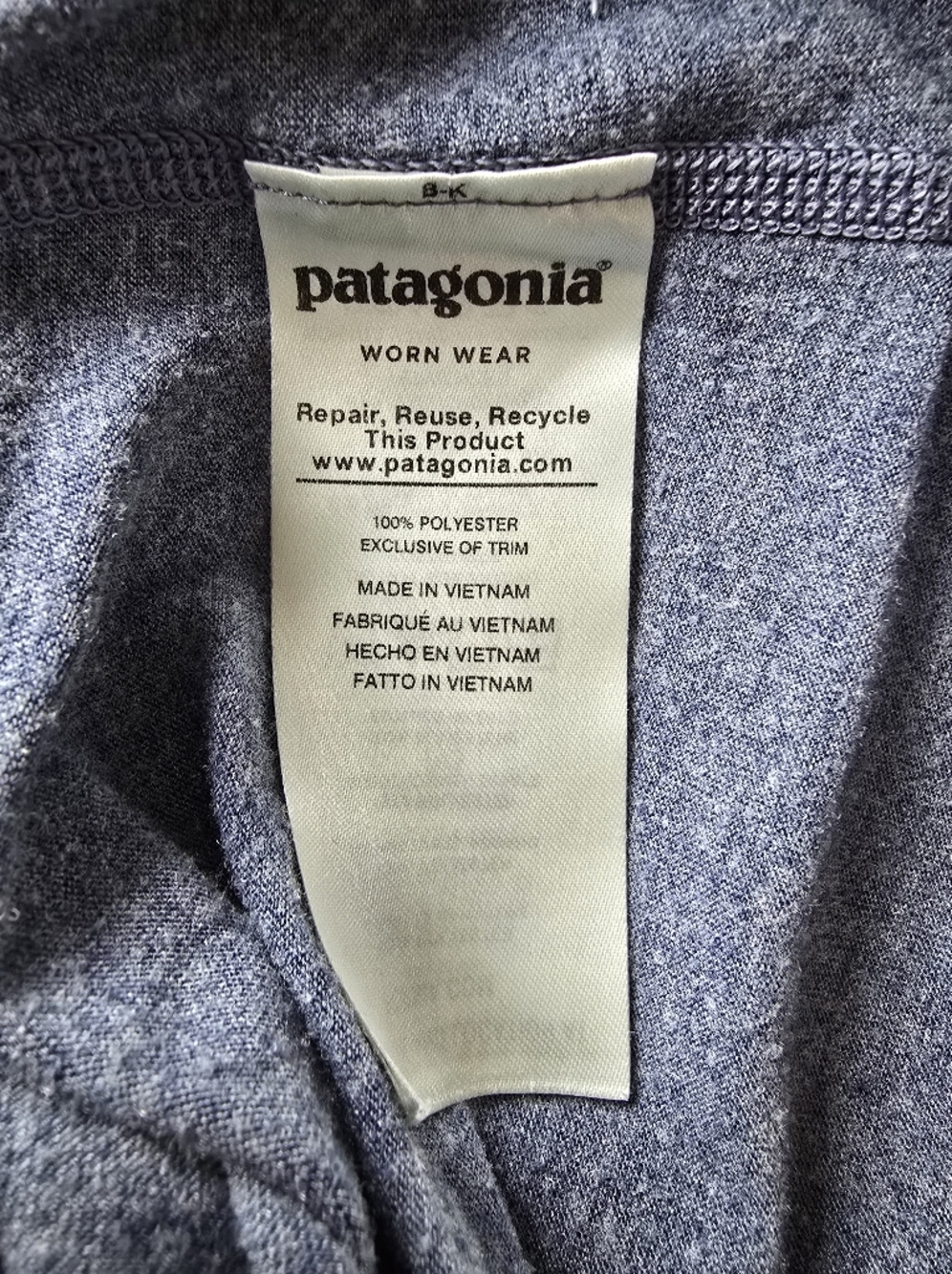 Patagonia Long Sleeved Capilene Cool Trail Shirt Size Medium - Picture 8 of 8